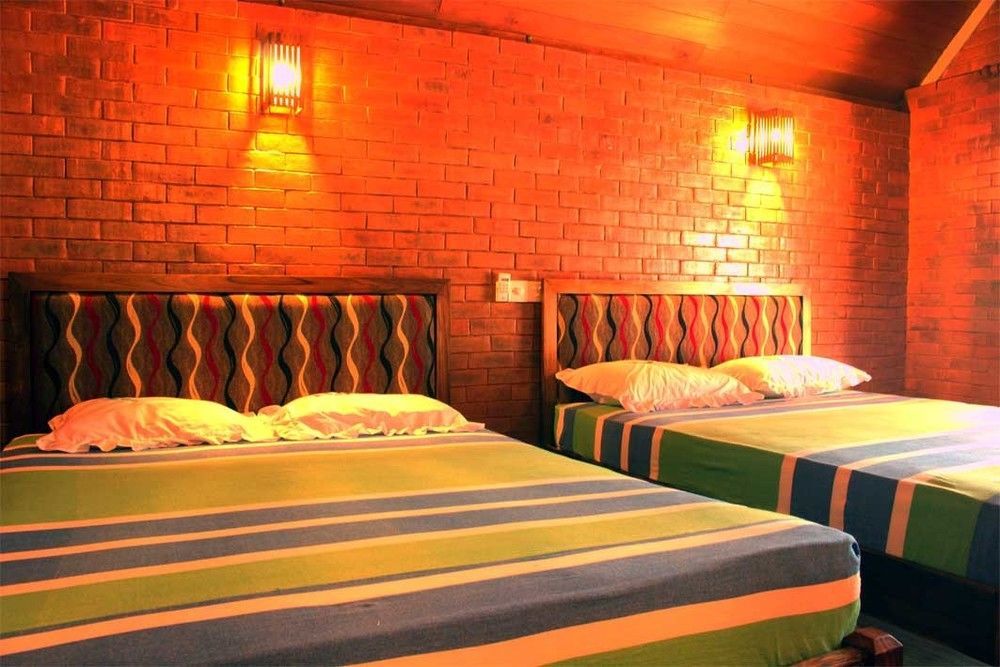 Lokuge Grand Resort Kataragama Exterior foto